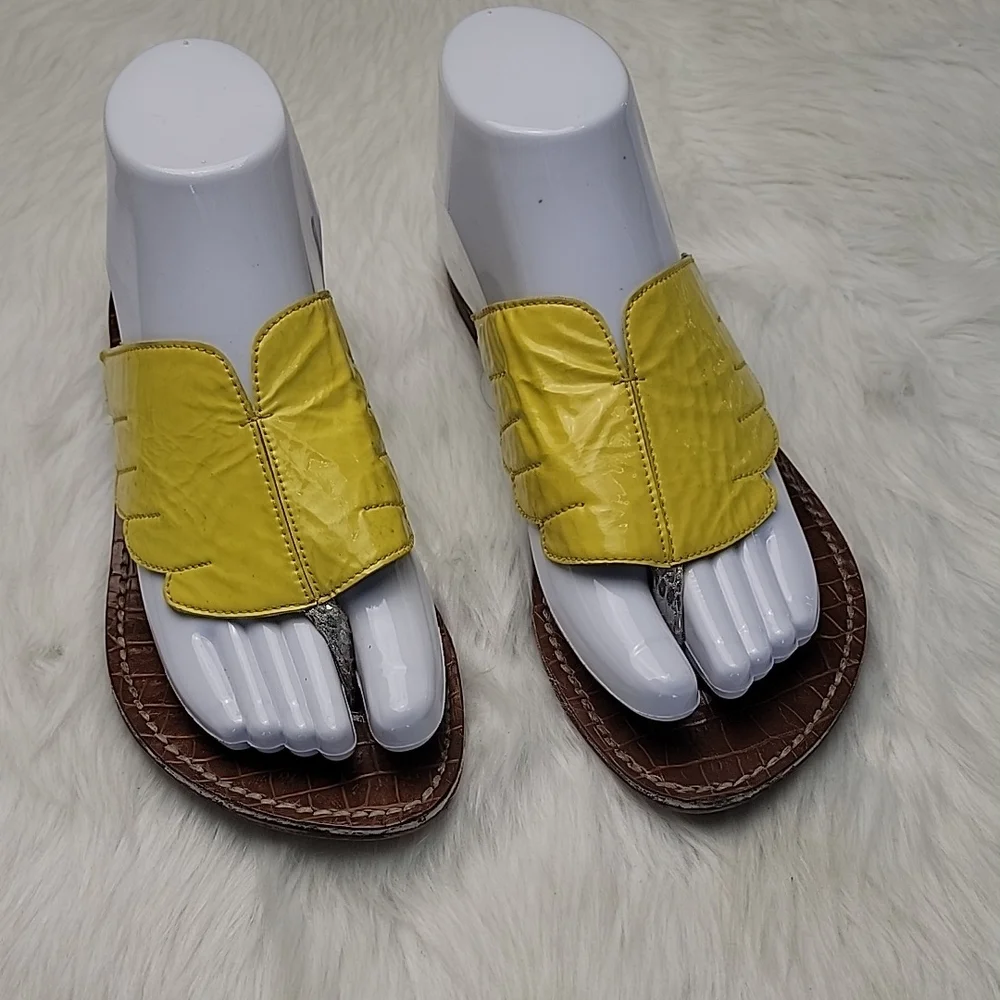 SAM EDELMAN Georgette Rare Yellow Patent Wing Shaped Roman Vibe Thong Sandals‎ 8